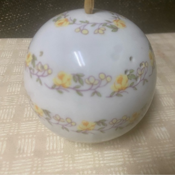 Andre Richard Ball Potpourri Pomander Ornaments - Picture 6 of 16